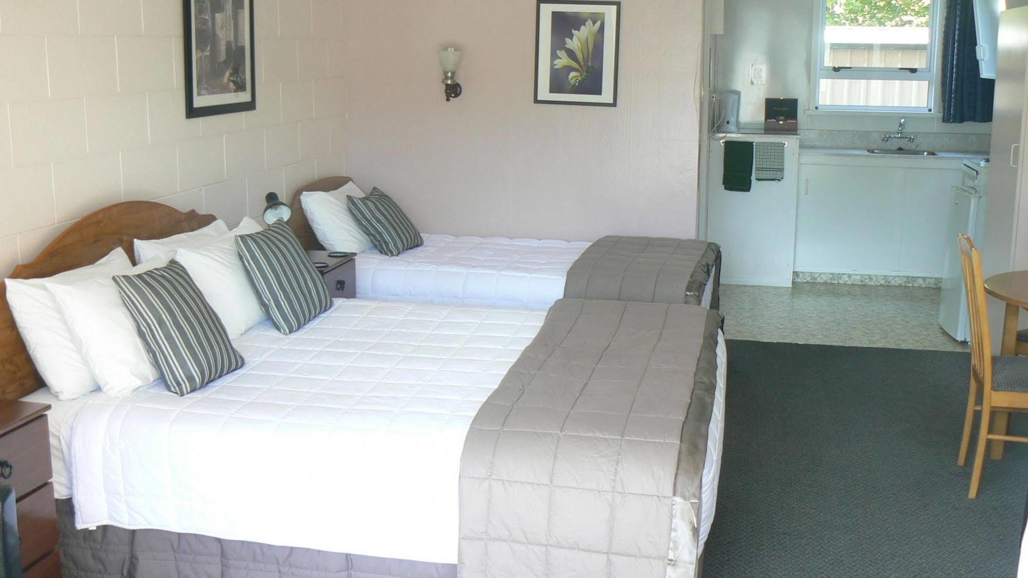 289 Midway Motel Oamaru Ngoại thất bức ảnh